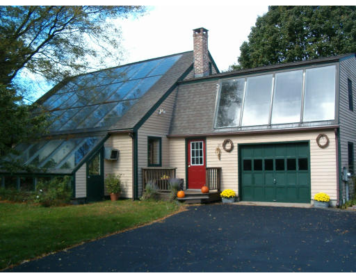 26 Garage Road Sunderland, MA 01375 - Photo 1 of 25 Gallery Image 1