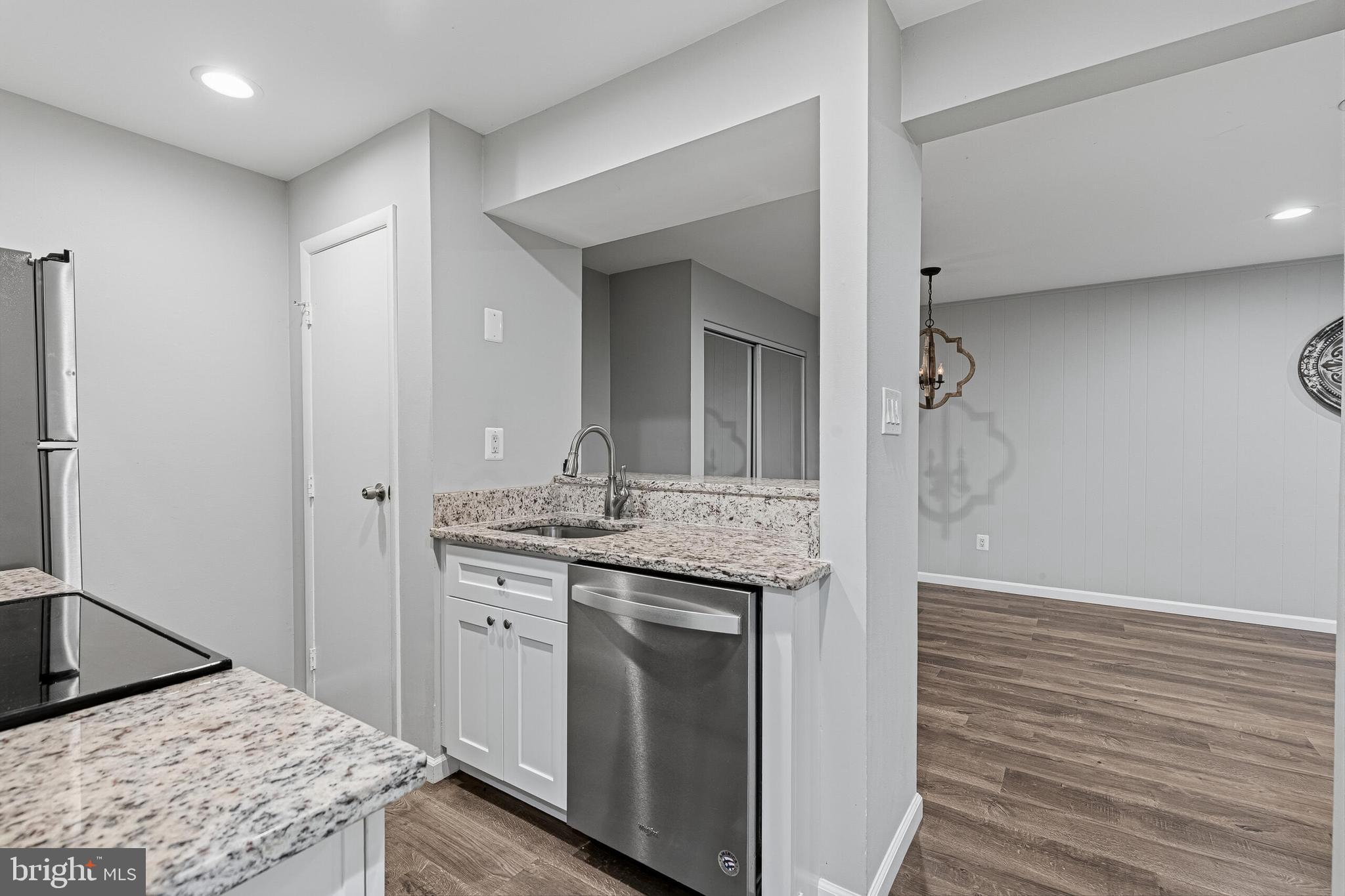 5816 Royal Ridge Drive, Unit L Springfield, VA 22152 - Photo 10 of 26