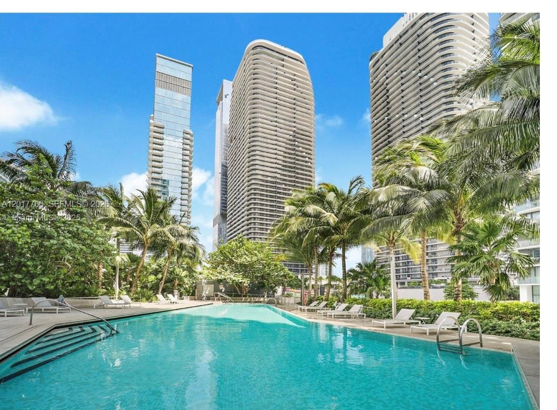 88 Southwest 7th Street, Unit PH4202 Miami, FL 33130 - Photo 73 of 88