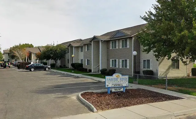 $883 | 1181 Grandridge Road, Grandview, WA 98930