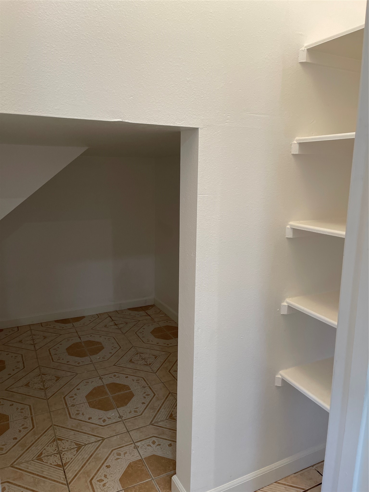 11735 Alief Clodine Road, Unit 17 Houston, TX 77072 - Photo 8 of 46