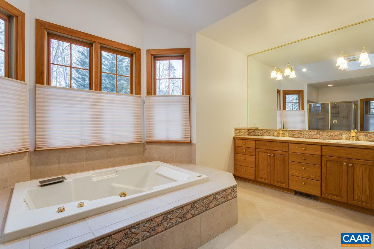 2560 Wind River Road Charlottesville, VA 22901 - Photo 8 of 28 Gallery Image 8
