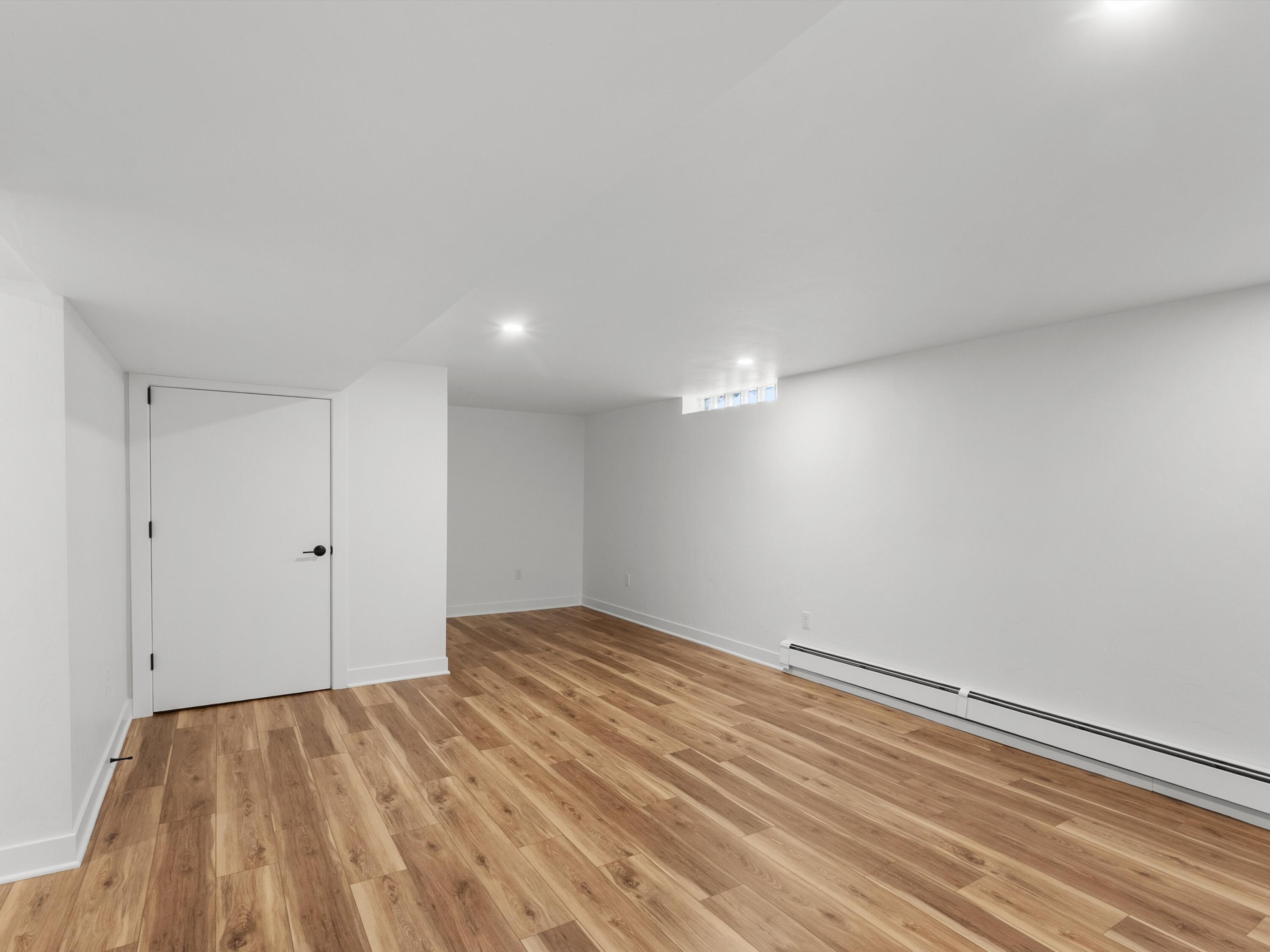 W2276 Ourtown Road Lima, WI 53085 - Photo 19 of 32 LL Family Room