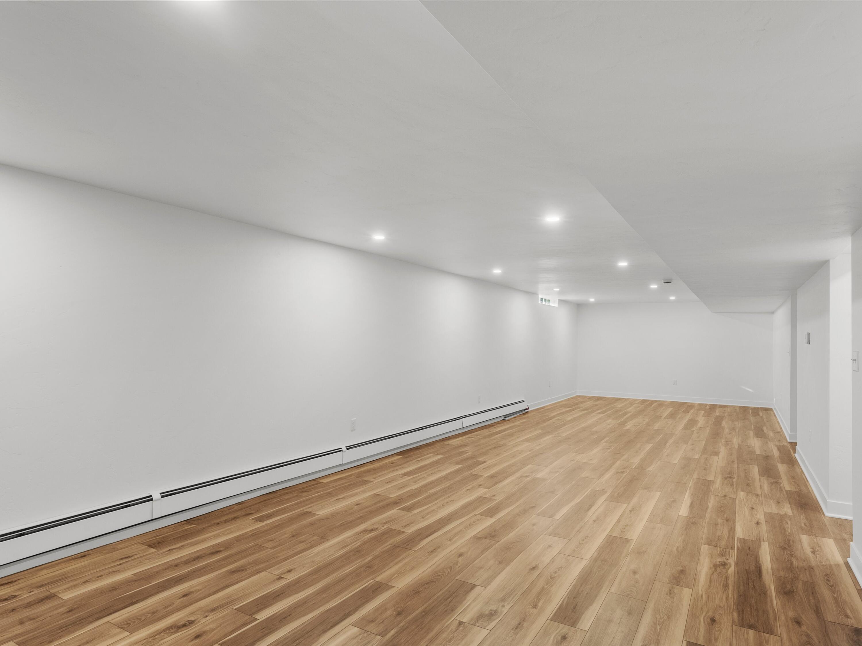 W2276 Ourtown Road Lima, WI 53085 - Photo 21 of 32 LL Family Room