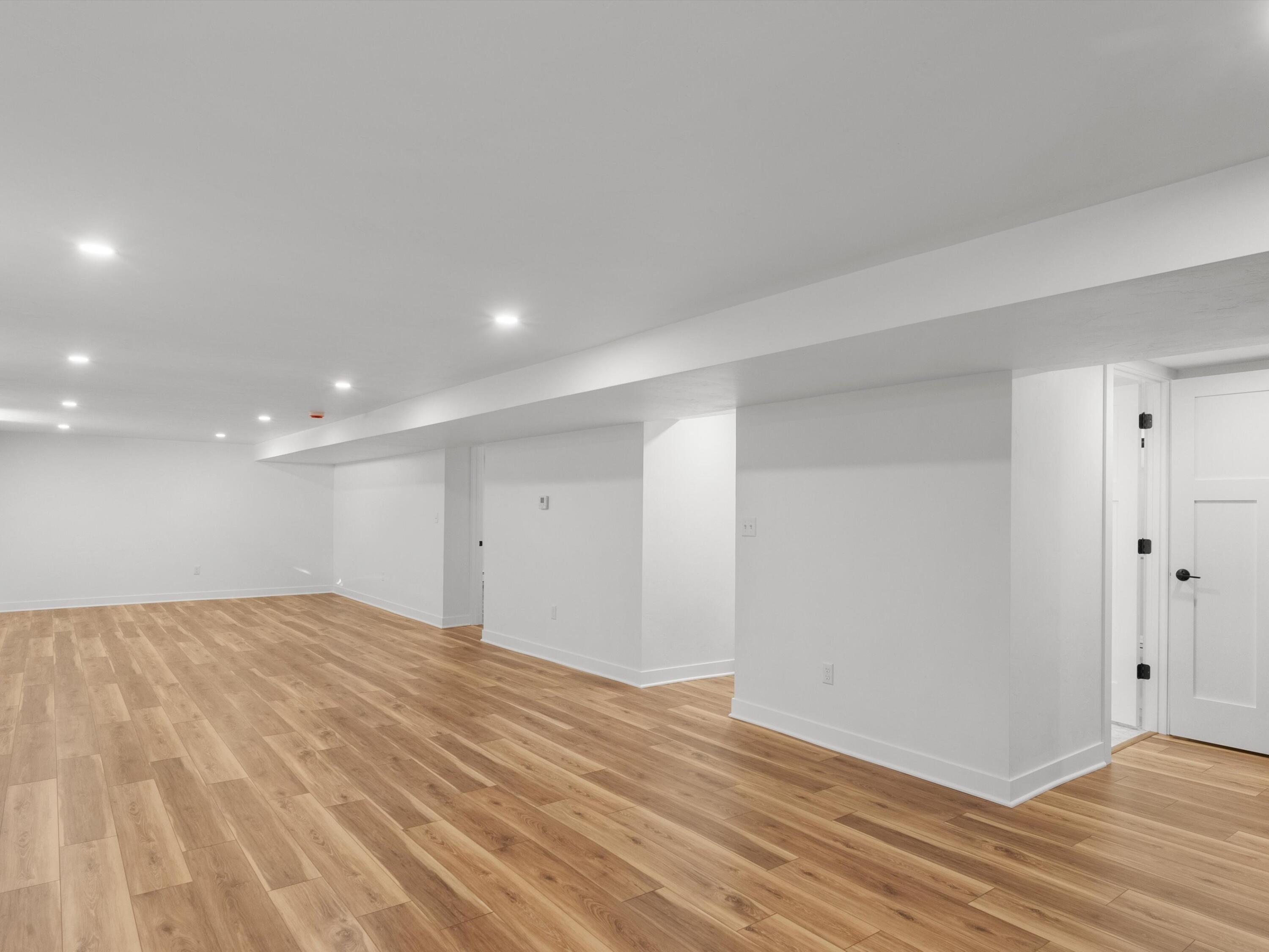 W2276 Ourtown Road Lima, WI 53085 - Photo 22 of 32 LL Family Room