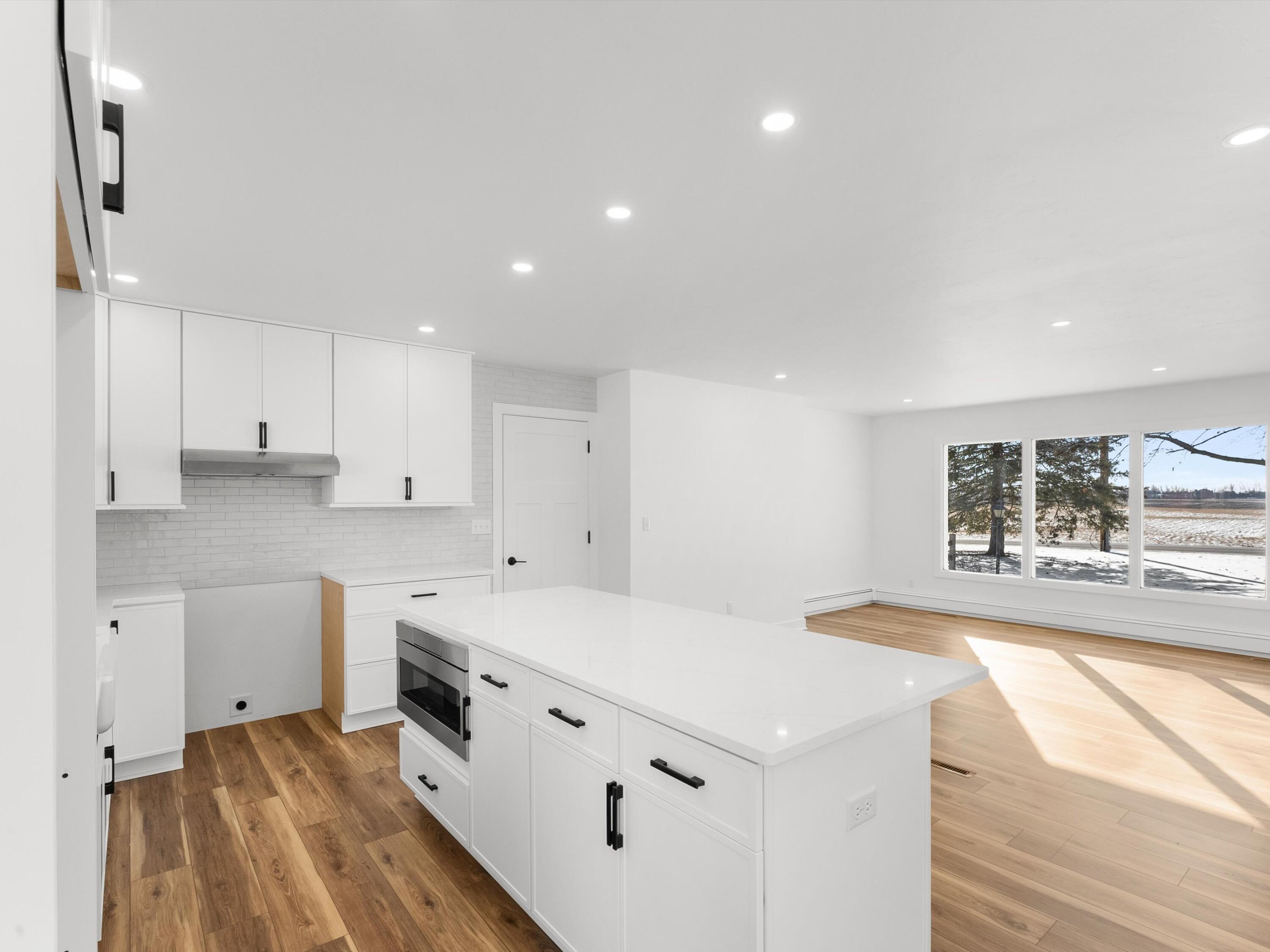 W2276 Ourtown Road Lima, WI 53085 - Photo 5 of 32 Prep Island with Storage