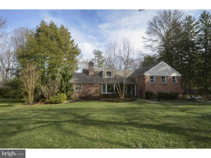 1231 Pinewood Road Villanova, PA 19085 - Photo 1 of 25