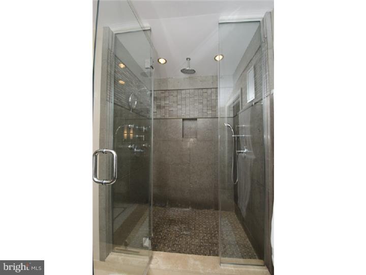 1231 Pinewood Road Villanova, PA 19085 - Photo 15 of 25