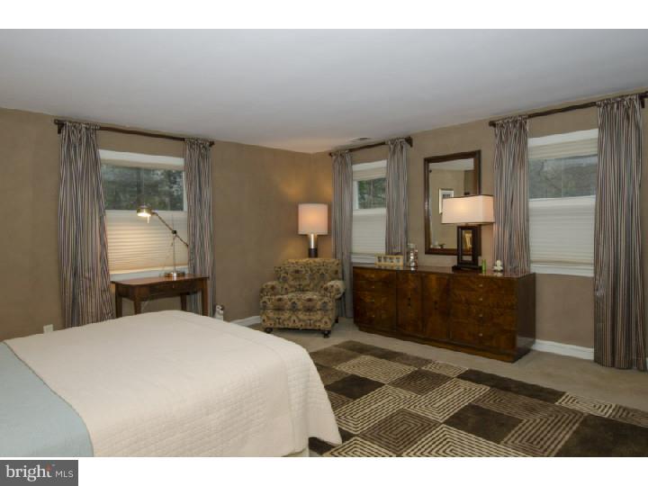 1231 Pinewood Road Villanova, PA 19085 - Photo 17 of 25
