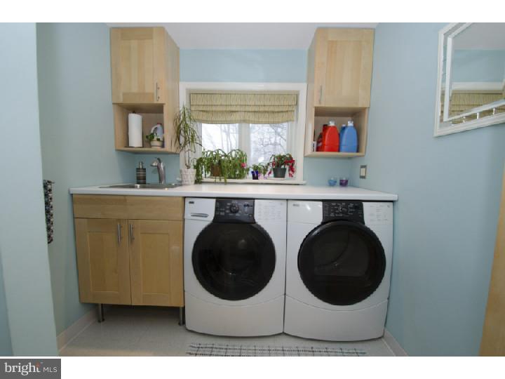 1231 Pinewood Road Villanova, PA 19085 - Photo 19 of 25