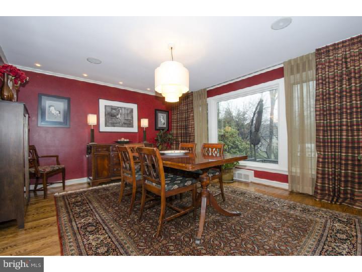 1231 Pinewood Road Villanova, PA 19085 - Photo 4 of 25