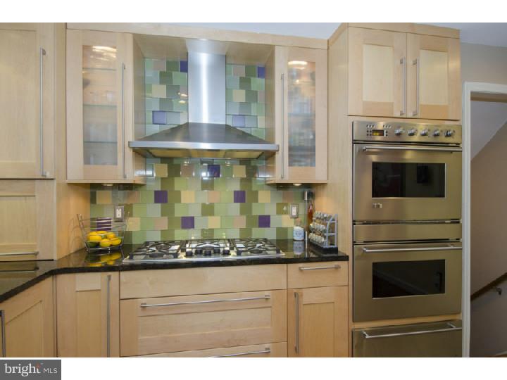 1231 Pinewood Road Villanova, PA 19085 - Photo 7 of 25