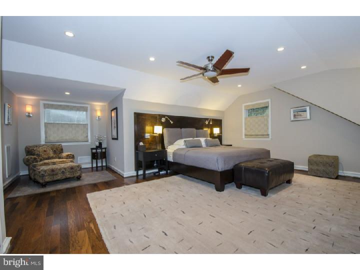1231 Pinewood Road Villanova, PA 19085 - Photo 9 of 25