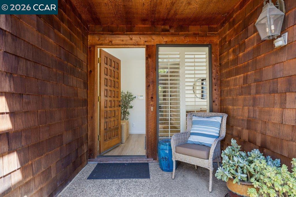 203 Village Gate Road Orinda, CA 94563 - Photo 3 of 36