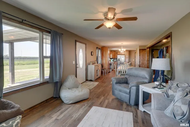 $999,044 | 2629-2641 County Road 300 North, Liberty, IL 62347