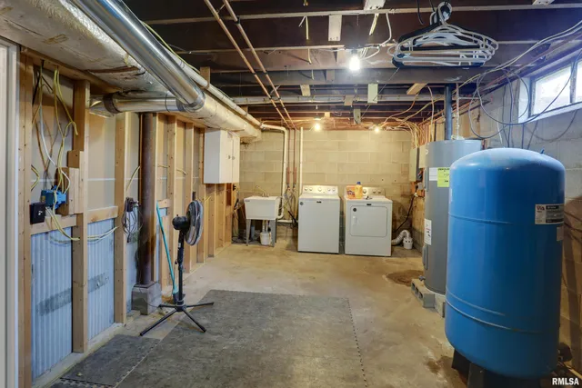 $999,044 | 2629-2641 County Road 300 North, Liberty, IL 62347