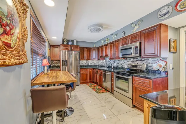 $259,000 | 3520 Oaks Way, Unit 809, Pompano Beach, FL 33069