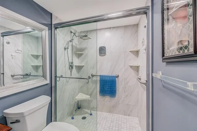 $259,000 | 3520 Oaks Way, Unit 809, Pompano Beach, FL 33069