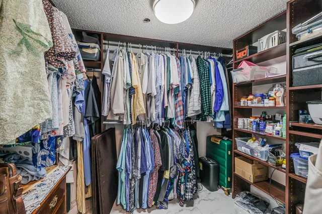 $259,000 | 3520 Oaks Way, Unit 809, Pompano Beach, FL 33069