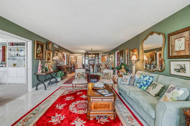 $259,000 | 3520 Oaks Way, Unit 809, Pompano Beach, FL 33069