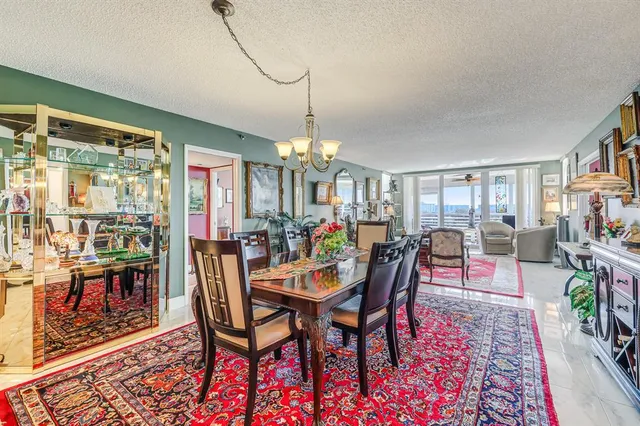 $259,000 | 3520 Oaks Way, Unit 809, Pompano Beach, FL 33069