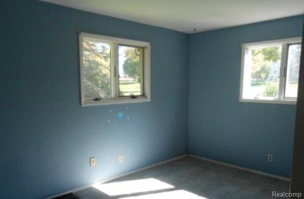 2108 Curtis Road Adrian, MI 49221 - Photo 3 of 6 7110488595 Bed3.jpg