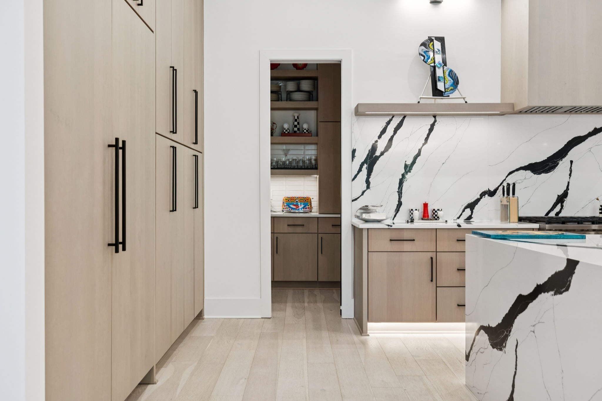 3916 Harding Place Nashville, TN 37215 - Photo 12 of 85