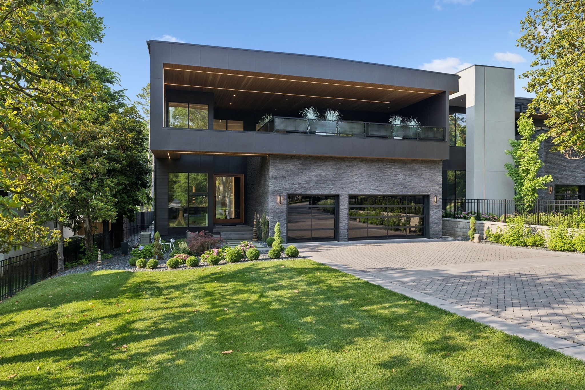 3916 Harding Place Nashville, TN 37215 - Photo 6 of 85 a front view of house with yard