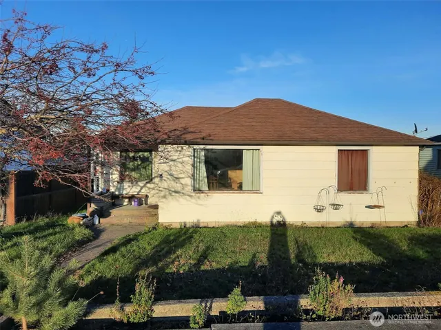 $225,000 | 913 East 7th Street, Port Angeles, WA 98362