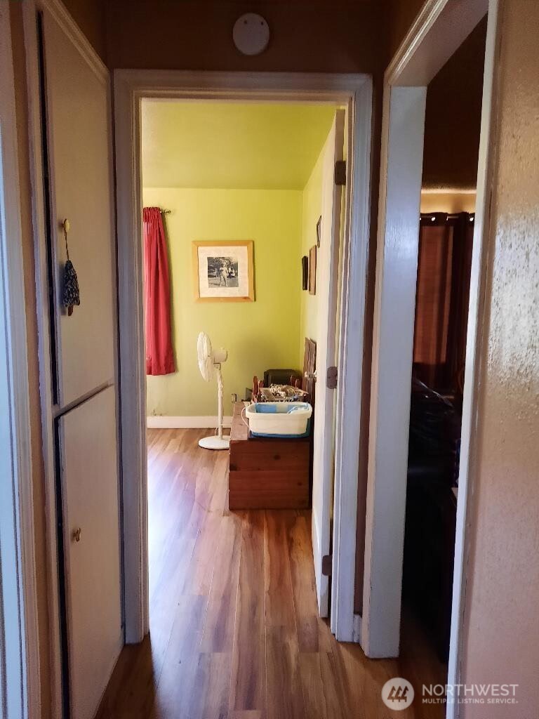 913 East 7th Street Port Angeles, WA 98362 - Photo 11 of 17 a view of bathroom from a hallway