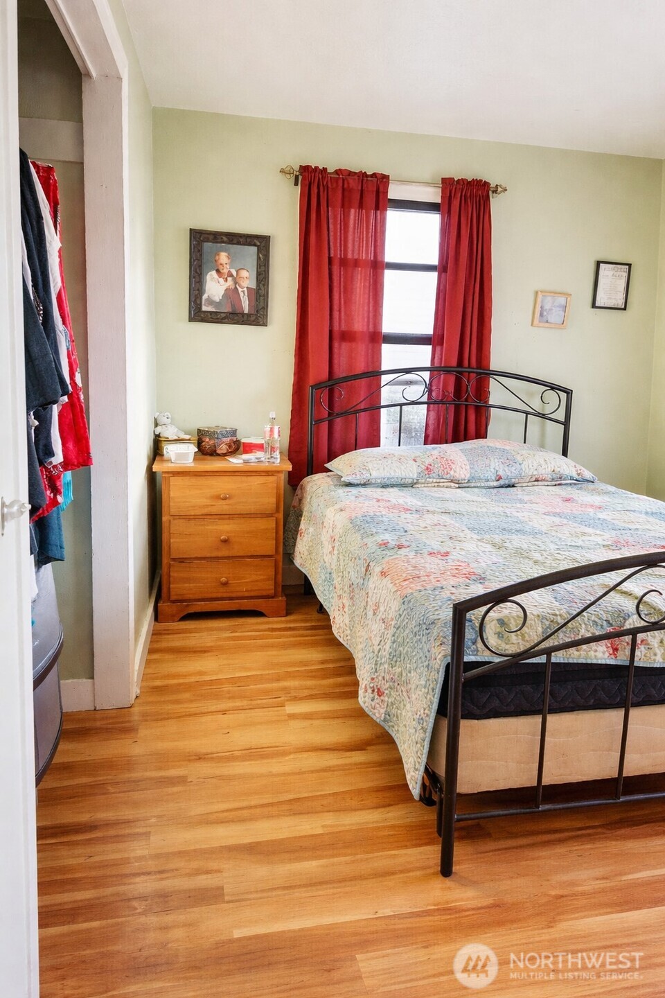 913 East 7th Street Port Angeles, WA 98362 - Photo 15 of 17 a bed room with a bed and a window