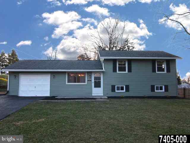 110 Dill Road York, PA 17404 - Photo 1 of 25 Gallery Image 1