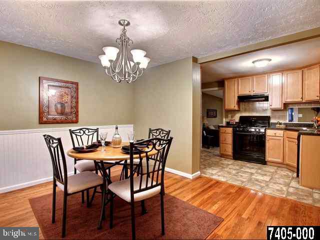 110 Dill Road York, PA 17404 - Photo 4 of 25 Gallery Image 4