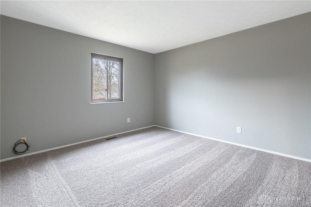 555 Queensgate Road Springboro, OH 45066 - Photo 12 of 27 Gallery Image 12