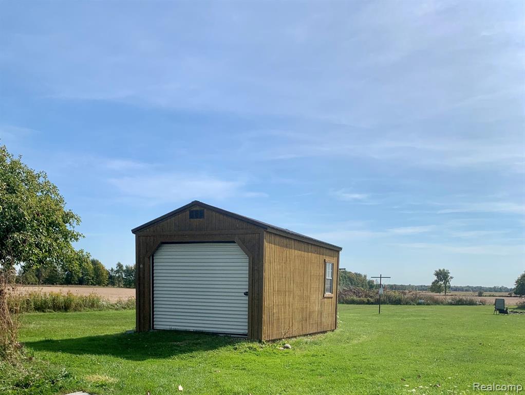 6245 Adams Road Marlette, MI 48453 - Photo 3 of 17