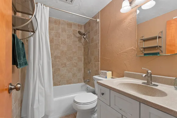 $289,900 | 2412 North Morrison Street, Appleton, WI 54911