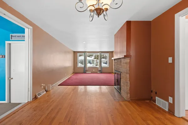 $289,900 | 2412 North Morrison Street, Appleton, WI 54911