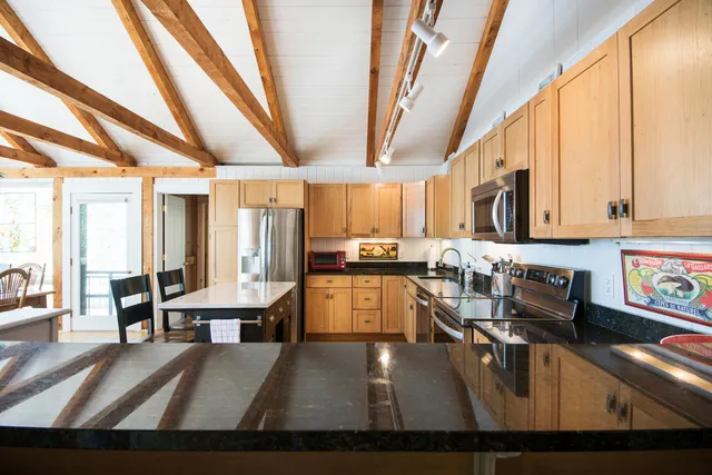 $1,245,000 | 29 Good Day Drive, South Bristol, ME 04568