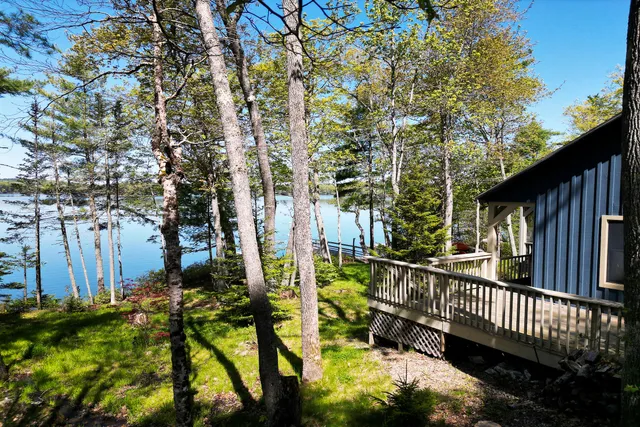 $1,245,000 | 29 Good Day Drive, South Bristol, ME 04568
