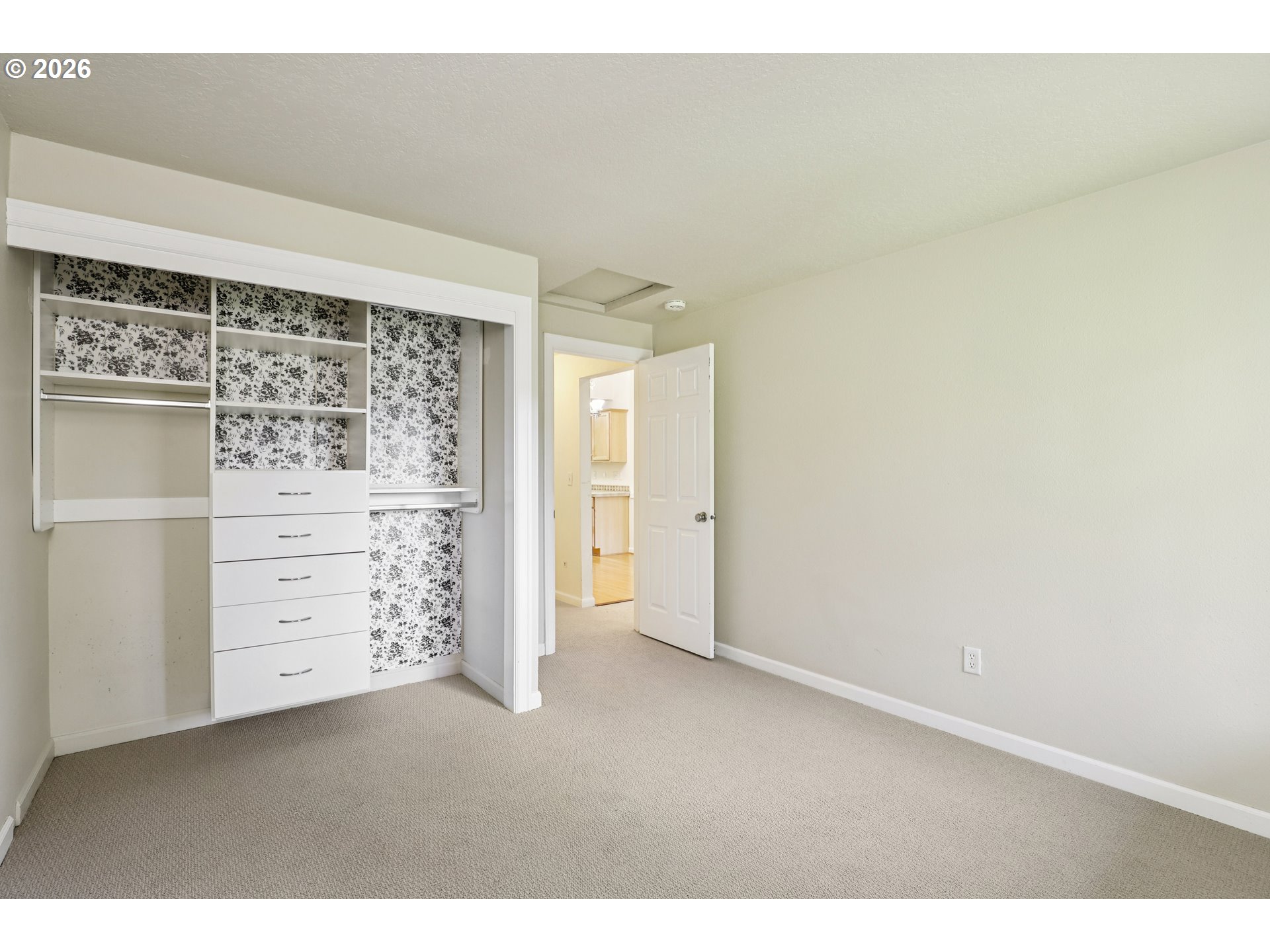 2680 Southwest 87th Avenue, Unit 5 Portland, OR 97225 - Photo 11 of 25