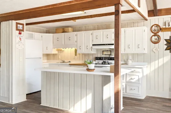 $375,000 | 452 East Sugarbush Drive, Dillard, GA 30537