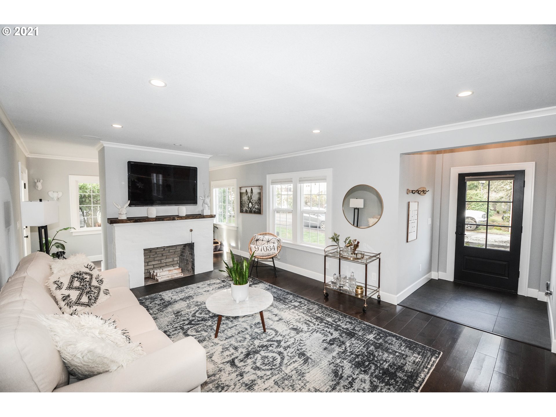 116 Middlecrest Road Lake Oswego, OR 97034 - Photo 2 of 31 Gallery Image 2