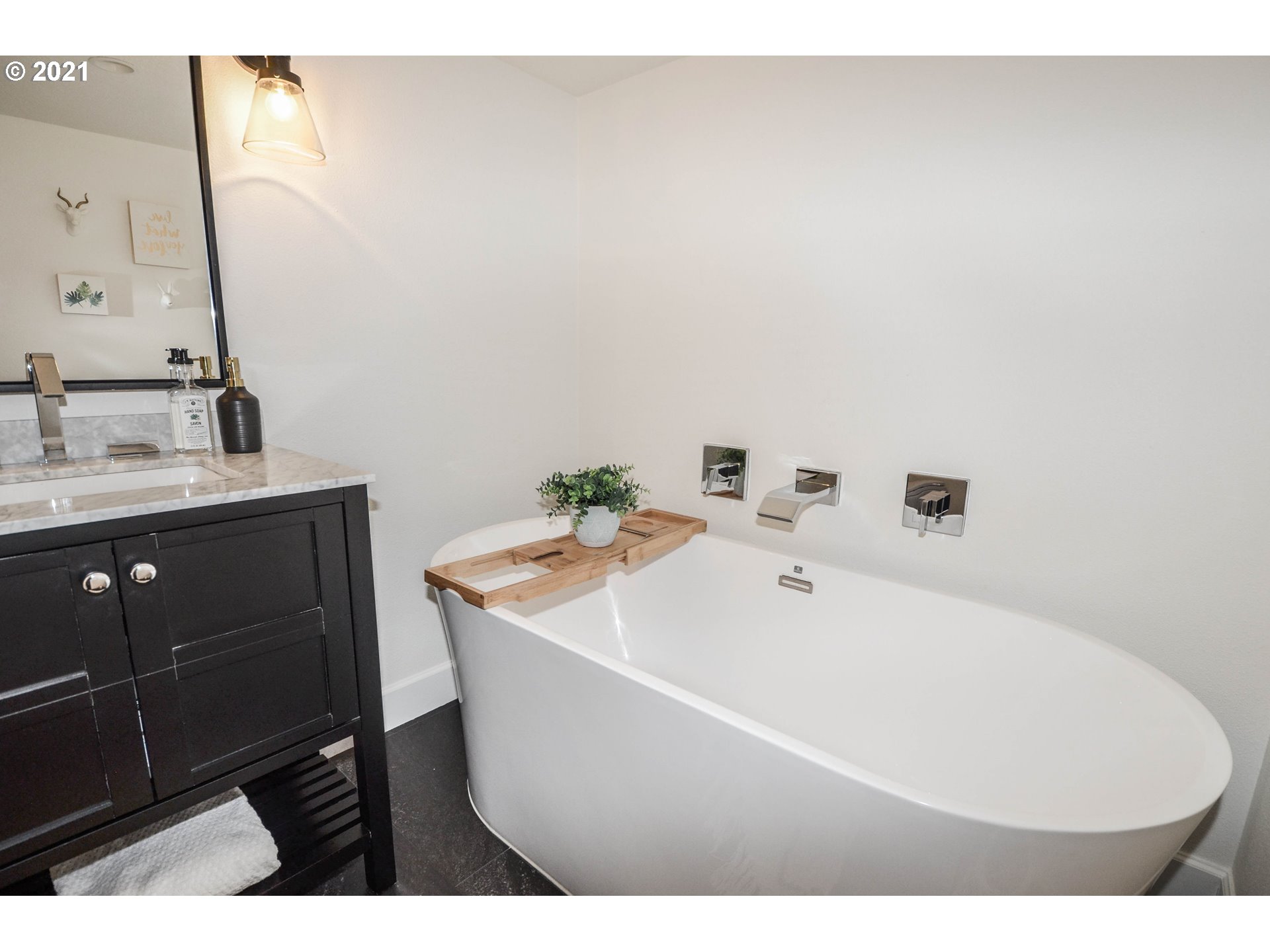 116 Middlecrest Road Lake Oswego, OR 97034 - Photo 26 of 31 Gallery Image 26