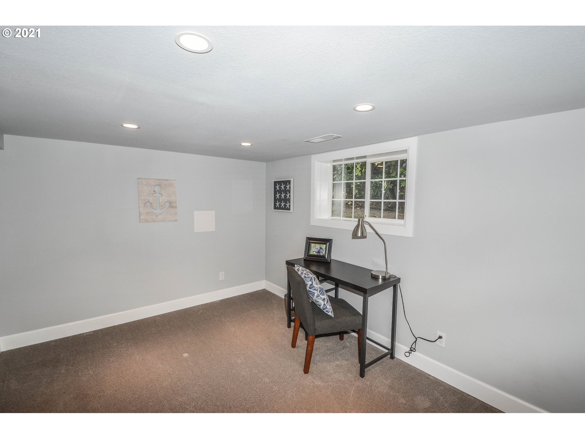 116 Middlecrest Road Lake Oswego, OR 97034 - Photo 27 of 31 Gallery Image 27