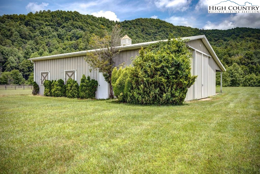 575 Old Shulls Farm Road Banner Elk, NC 28604 - Photo 29 of 36 Gallery Image 29