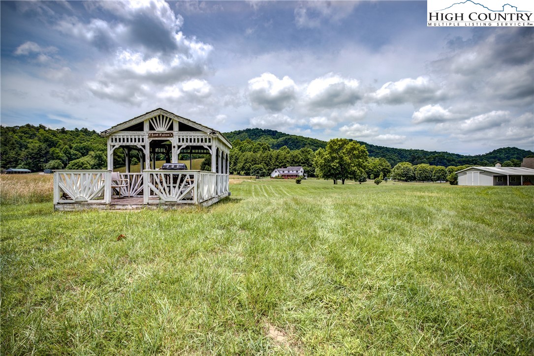 575 Old Shulls Farm Road Banner Elk, NC 28604 - Photo 32 of 36 Gallery Image 32