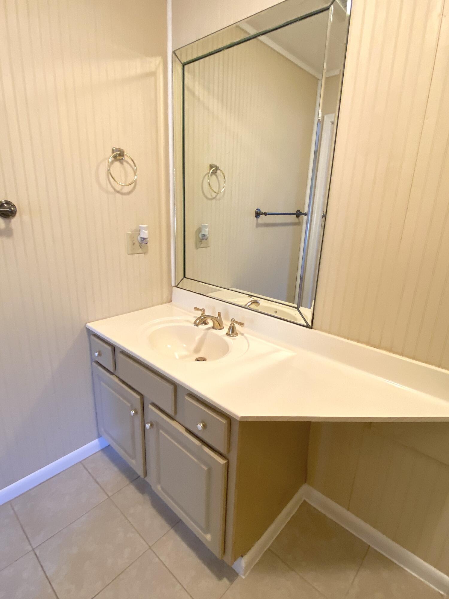 4069 Christopher Lane Crestview, FL 32539 - Photo 11 of 32 IMG_5542