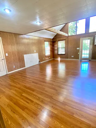 $1,695 | 4069 Christopher Lane, Crestview, FL 32539