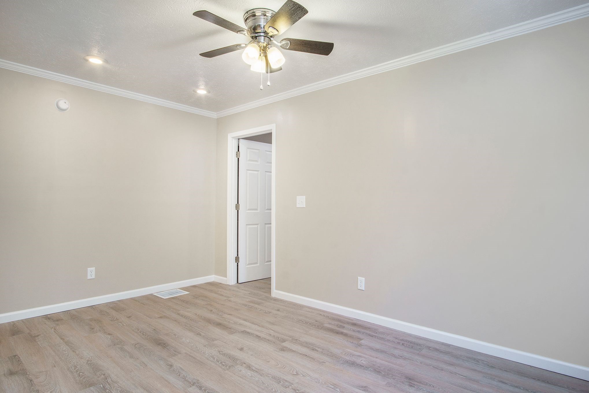 55357 Butternut Road South Bend, IN 46628 - Photo 11 of 30
