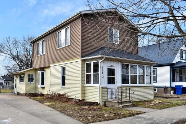 $215,000 | 663 Dacota Street, Winona, MN 55987